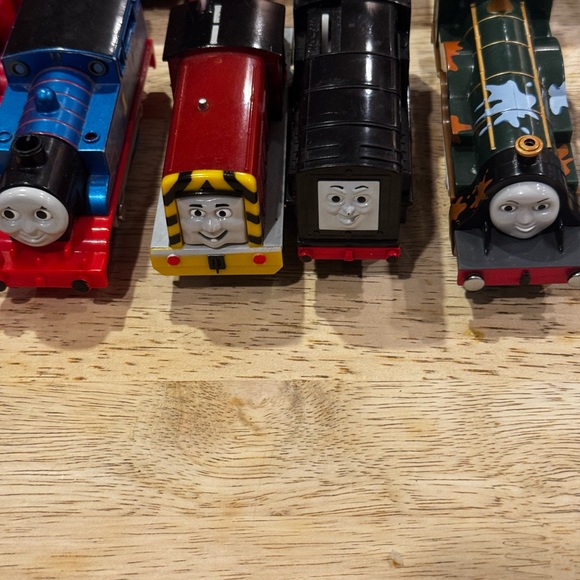 Thomas & Friends Multi-Color Train Engine Set